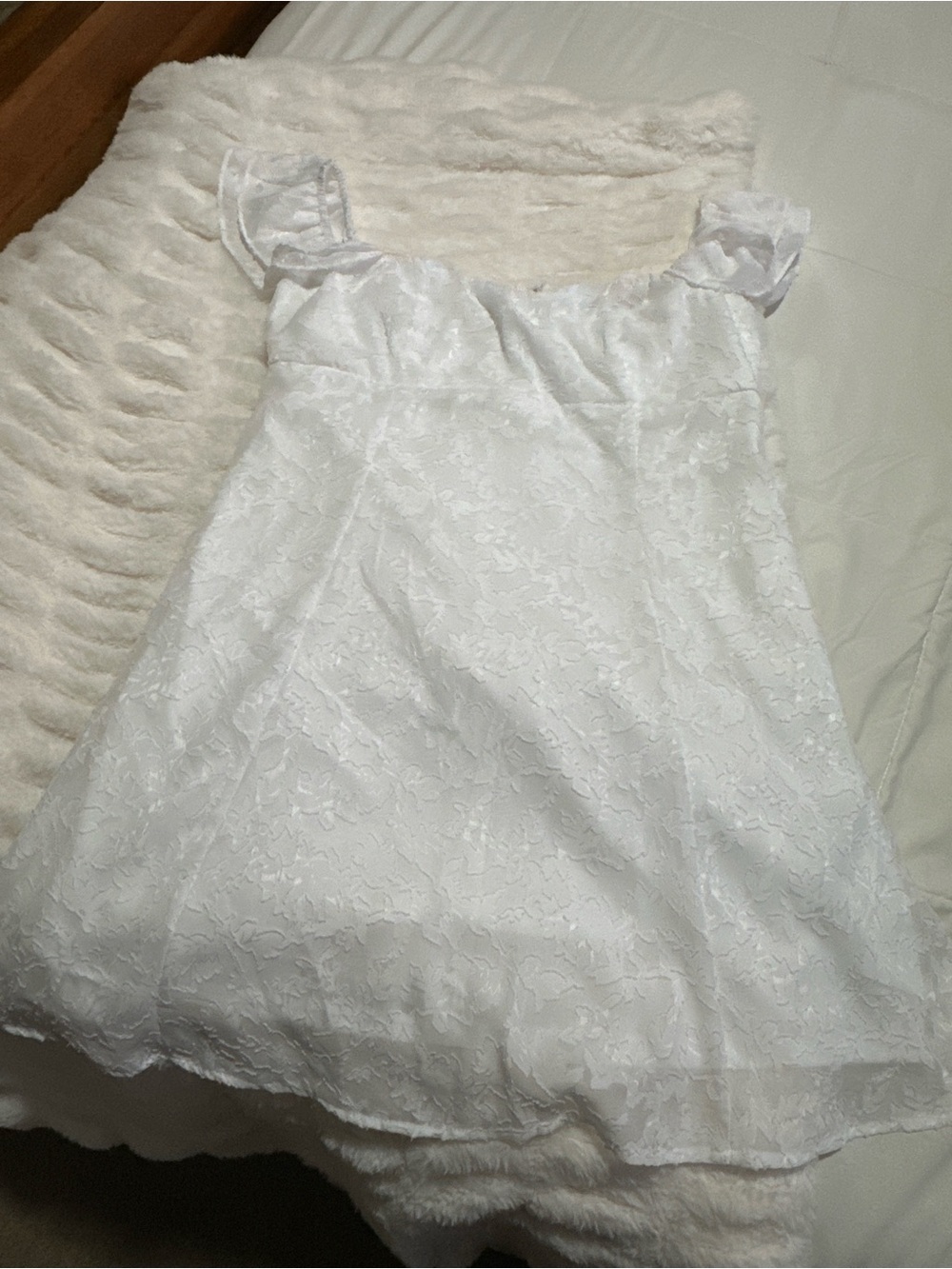 White Floral Jacquard Puff Sleeve Mini Dress - Picture 3 of 6